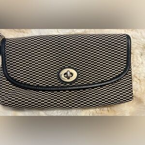 Coach Black and Cream Checkered Wristlet